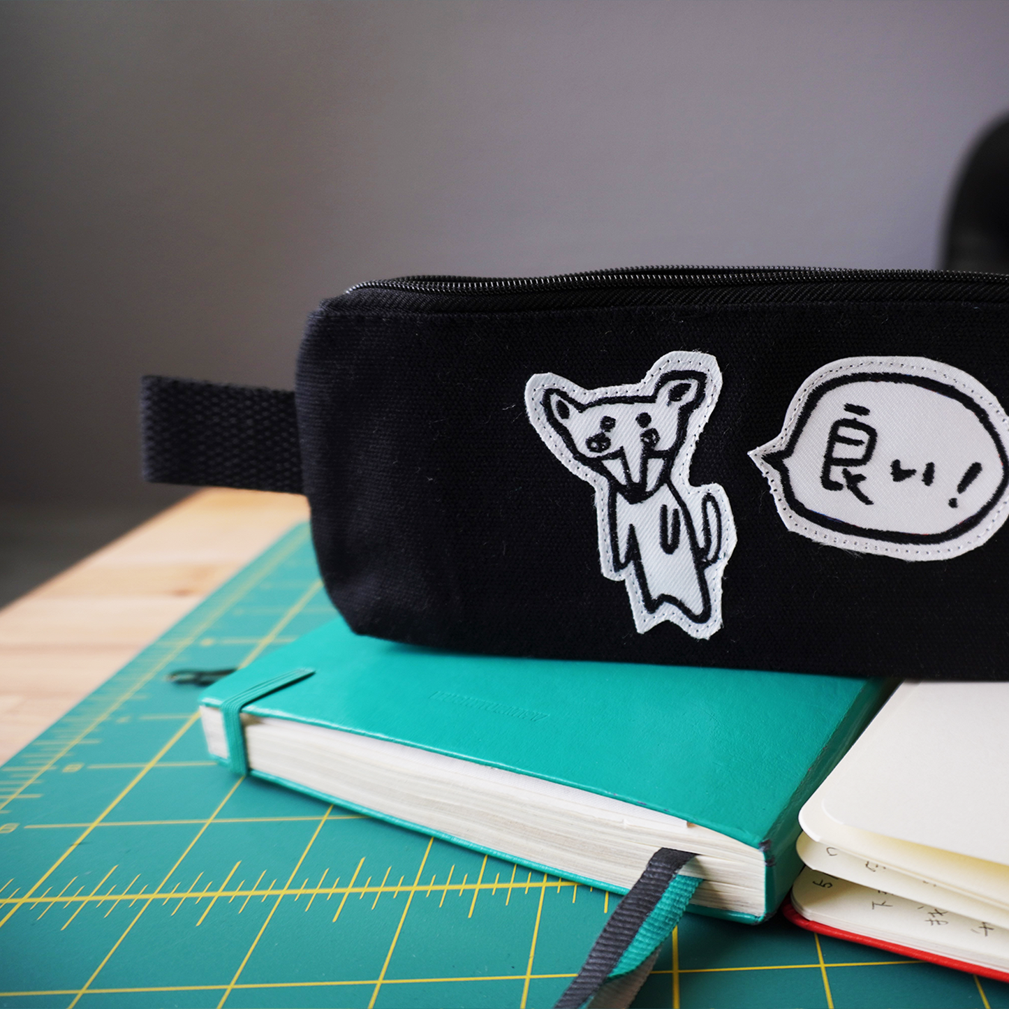 Black small pencil case- Chihuahua White