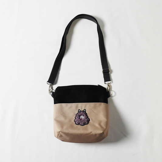 Embroidery Hand Bag- Alpaca