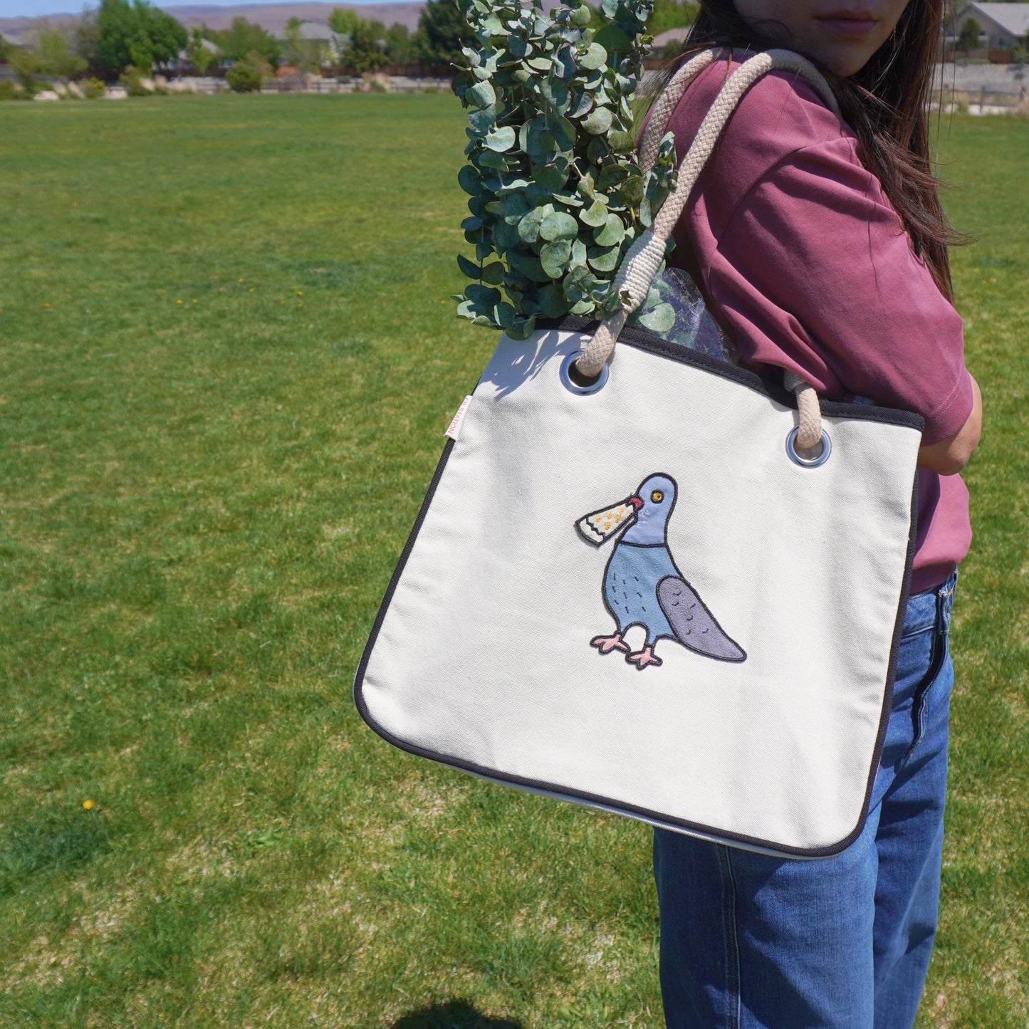 Pigeon Eats Pizza Rope Tote Bag – Funny Canvas Beach Tote for Shopping, Travel & Everyday Style