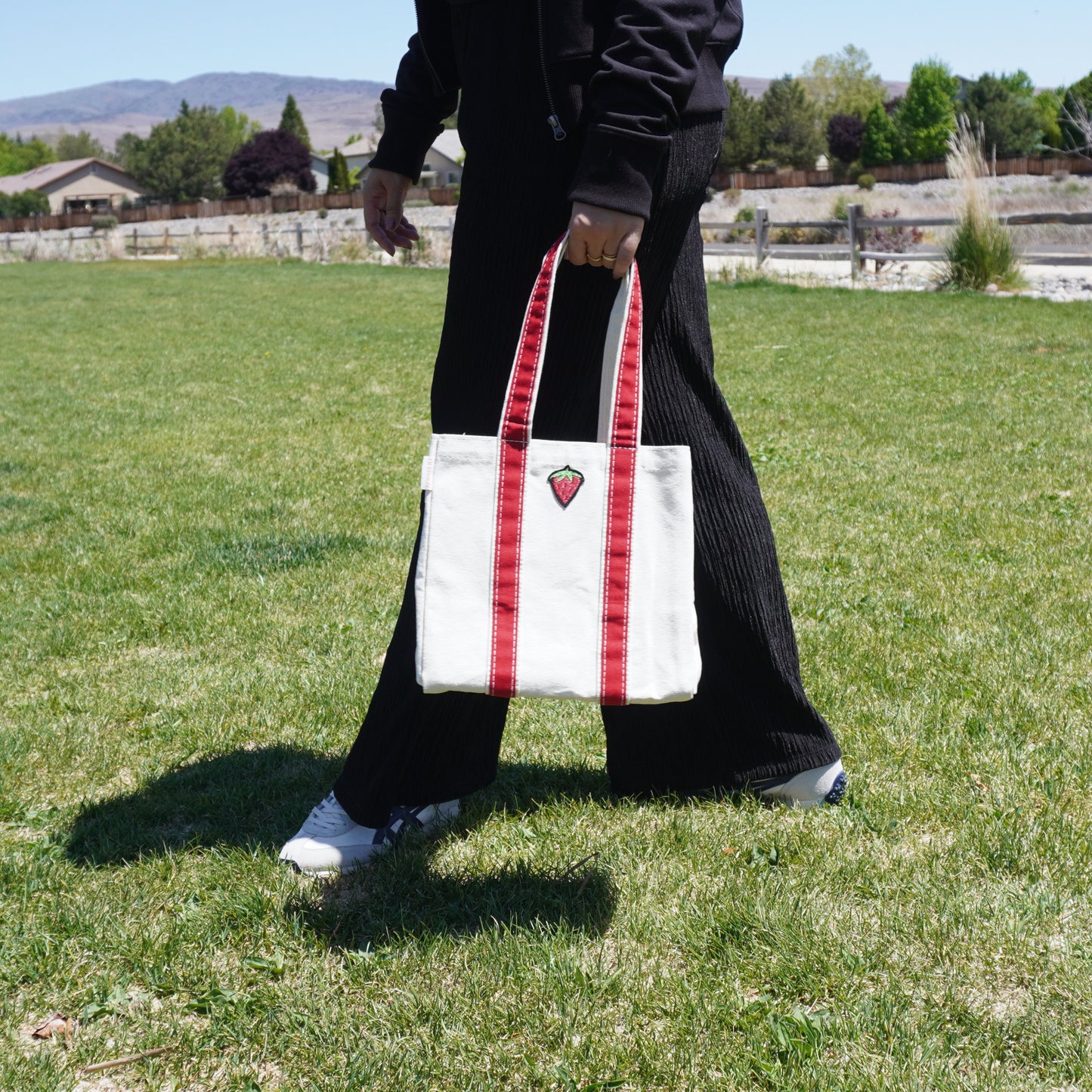 Strawberry Four Bottle Wine Carrier – Cute Canvas Wine Tote for Picnics, Parties & Housewarming Gifts