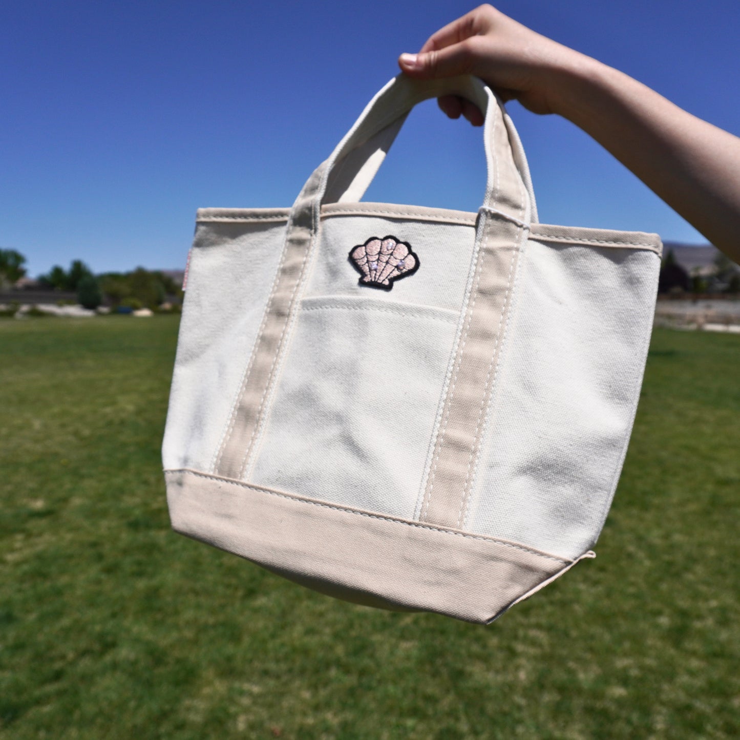 Puffer & Shell Handy Open Top Tote – Cute Beach Tote Bag for Summer, Shopping & Weekend Fun