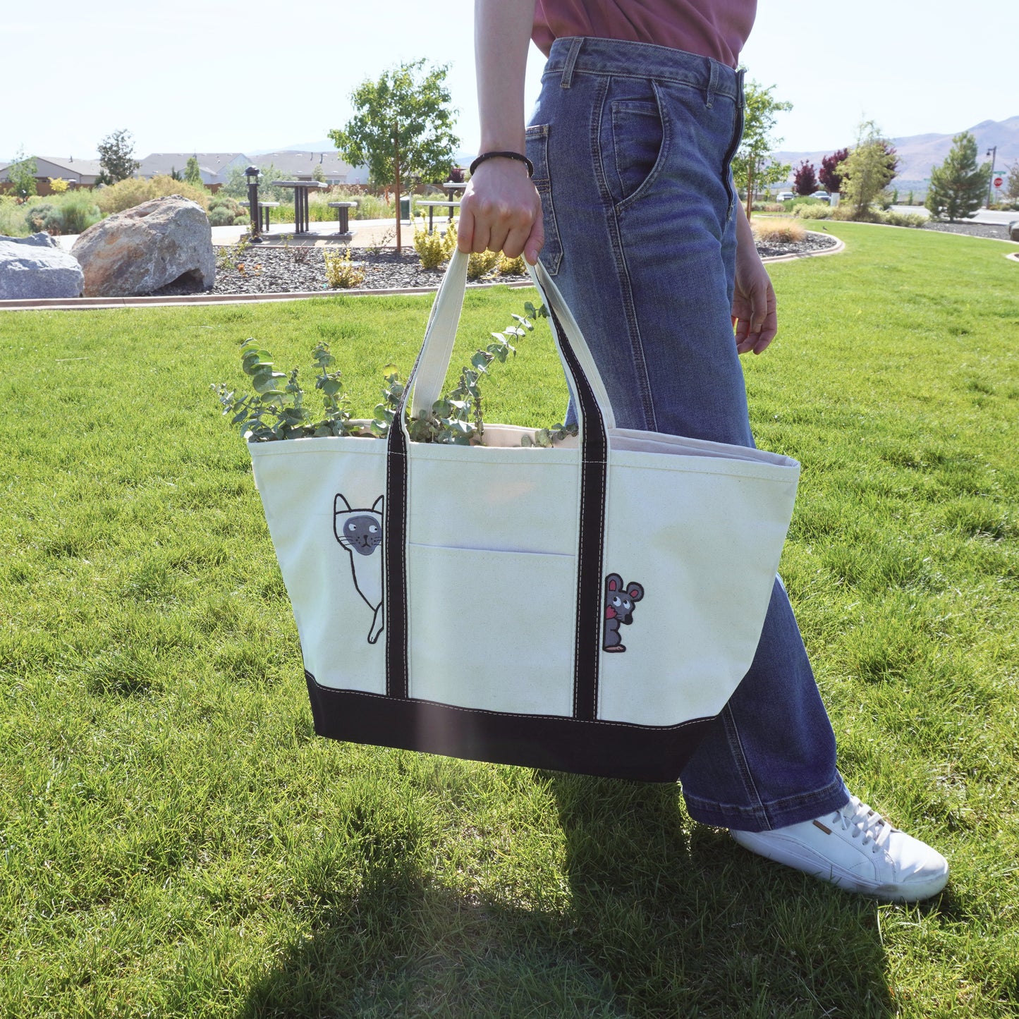 Cat & Mouse Large Classic Tote – Funny Canvas Tote Bag for Daily Errands, School & Gifts
