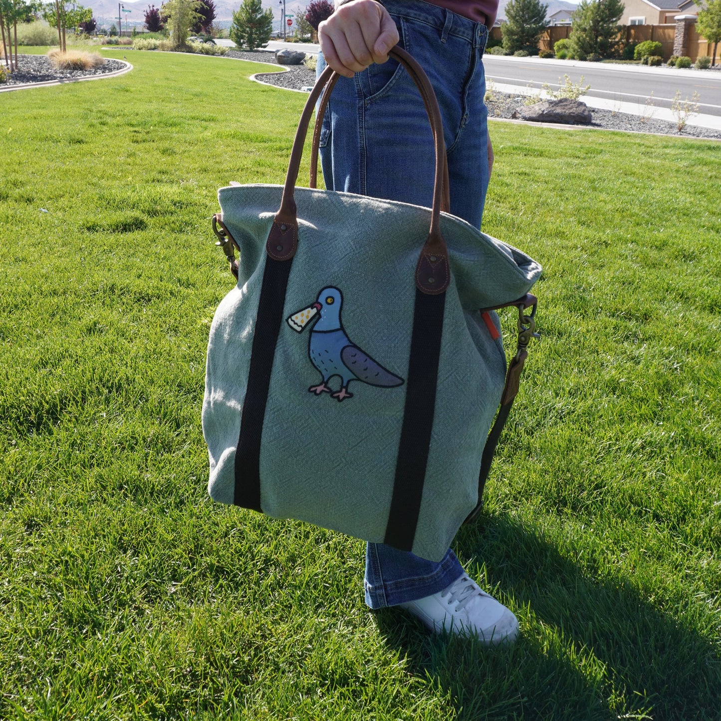 Pigeon Eats Pizza Jute Flight Bag – Funny Travel Tote for Weekend Trips, Shopping & Everyday Fun