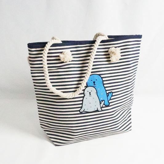 Seal Ocean Knotted Rope Tote
