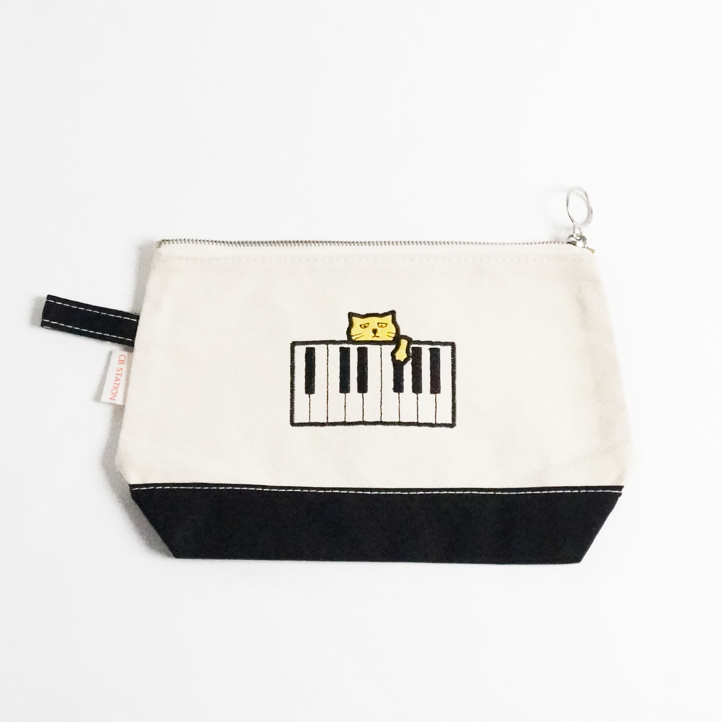 Piano Cat Black Makeup Bag – Fun and Practical Organizer for Essentials